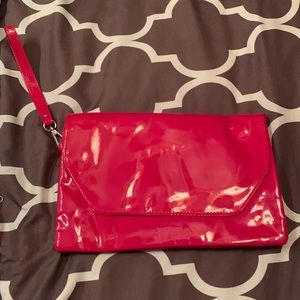 RED CLUTCH